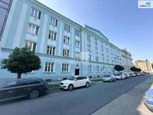 Pronájem bytu 2+1, Přerov, nám. Svobody, 62 m2