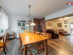 Prodej rodinného domu, Stříbrná, 326 m2