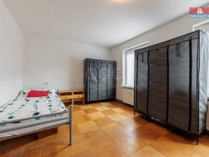 Prodej rodinného domu, Stříbrná, 326 m2