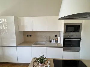 Prodej bytu 2+kk, Praha - Staré Město, U obecního dvora, 70 m2