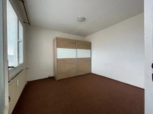 Prodej bytu 3+1, Plzeň, Břeclavská, 65 m2