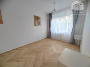 Pronájem bytu 2+1, Praha - Podolí, Podolská, 46 m2