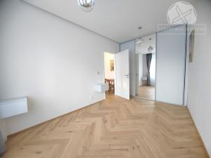 Pronájem bytu 2+1, Praha - Podolí, Podolská, 46 m2