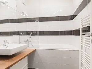 Pronájem bytu 2+kk, Ostrava, Jantarová, 60 m2