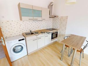 Pronájem bytu 1+kk, Praha - Nusle, Kloboučnická, 33 m2