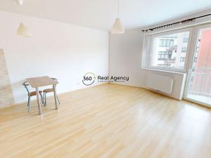 Pronájem bytu 1+kk, Praha - Nusle, Kloboučnická, 33 m2