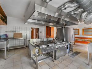 Prodej skladu, Velká Chmelištná, 550 m2