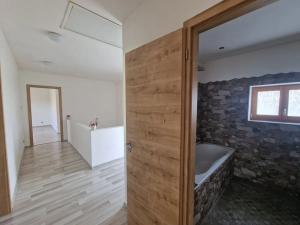 Prodej rodinného domu, Bašť, Okružní, 160 m2