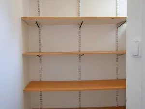 Pronájem rodinného domu, Praha - Dolní Měcholupy, V planinách, 185 m2