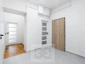 Pronájem bytu 3+1, Praha - Žižkov, Hartigova, 66 m2