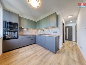 Prodej bytu 3+1, České Budějovice, Větrná, 64 m2