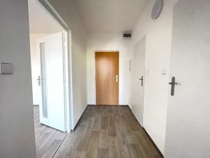 Pronájem bytu 1+1, Litvínov, U Bílého sloupu, 42 m2