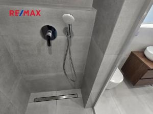 Pronájem bytu 2+kk, Praha - Karlín, Nekvasilova, 40 m2