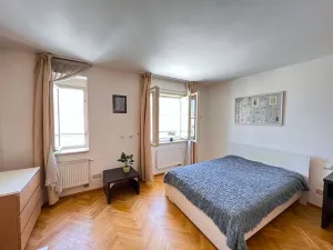 Pronájem bytu 1+kk, Praha - Nové Město, Hálkova, 30 m2