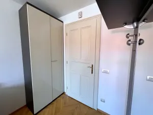 Pronájem bytu 1+kk, Praha - Nové Město, Hálkova, 30 m2