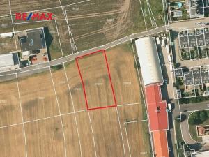 Prodej komerčního pozemku, Slaný, 1329 m2