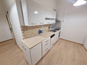 Pronájem bytu 2+1, Praha - Vinohrady, Belgická, 73 m2