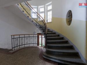 Pronájem bytu 1+1, Cheb, Vrchlického, 35 m2