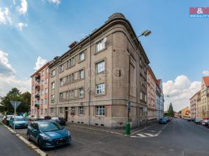 Pronájem bytu 1+1, Cheb, Vrchlického, 35 m2
