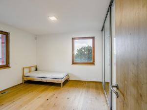 Pronájem rodinného domu, Praha - Suchdol, U myslivny, 182 m2