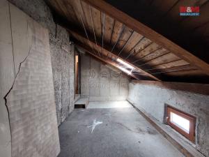 Prodej bytu 2+1, Žlutice, Dukelských hrdinů, 61 m2