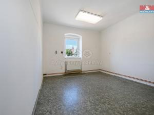 Pronájem výrobních prostor, Přeštice, Veleslavínova, 918 m2