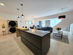 Pronájem bytu 3+kk, Praha - Smíchov, Kobrova, 138 m2