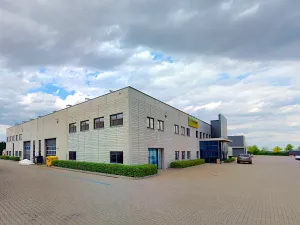 Pronájem skladu, Hovorčovice, Hlavní, 1800 m2