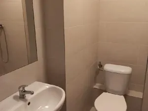 Pronájem bytu 1+kk, Praha - Radotín, Vrážská, 28 m2