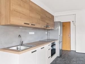 Pronájem bytu 2+1, Praha - Žižkov, Biskupcova, 59 m2