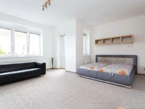 Pronájem bytu 2+kk, Praha - Nusle, Na Jezerce, 53 m2