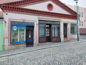 Pronájem obchodního prostoru, Třebíč, Přerovského, 14 m2