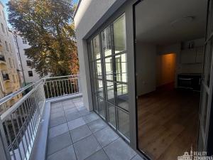 Pronájem bytu 2+kk, Praha - Vinohrady, Korunní, 27 m2