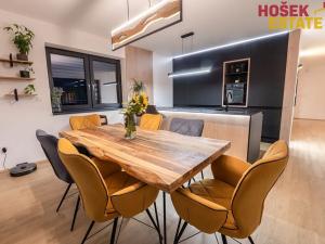 Prodej bytu 4+kk, Holubice, 135 m2