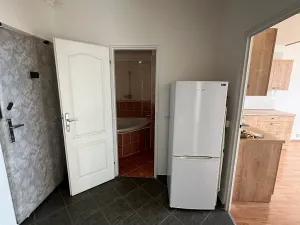 Pronájem bytu 2+kk, Brno, Valtická, 44 m2