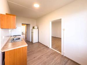 Pronájem bytu 3+1, Praha - Háje, Matúškova, 70 m2
