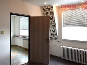 Pronájem bytu 2+1, Chomutov, Kundratická, 56 m2