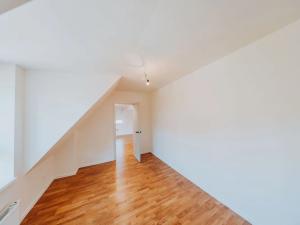 Prodej bytu 3+kk, Praha, Na Farkáně III, 80 m2