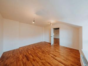 Prodej bytu 3+kk, Praha, Na Farkáně III, 80 m2