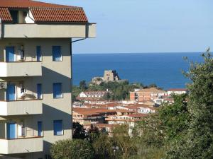 Prodej bytu 3+kk, Via Panoramico, Scalea, Kalábrie, Itálie, 65 m2