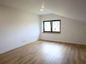 Pronájem rodinného domu, Velké Karlovice, 100 m2