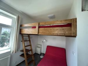 Pronájem bytu 2+kk, Liberec, Husitská, 40 m2