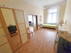 Pronájem bytu 2+1, Praha - Vinohrady, Belgická, 70 m2