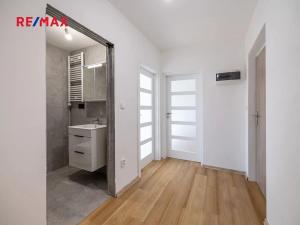 Prodej bytu 2+kk, Praha - Malešice, Chotouňská, 34 m2