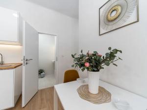 Prodej bytu 2+kk, Praha - Košíře, Holečkova, 45 m2