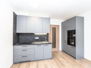 Pronájem bytu 1+kk, Praha - Háje, Výstavní, 33 m2