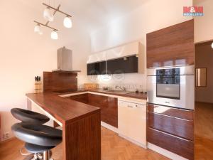 Pronájem bytu 2+kk, Praha - Vršovice, 28. pluku, 44 m2