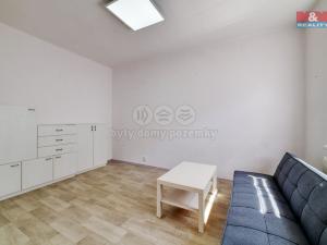 Prodej bytu 3+1, Karlovy Vary - Dvory, 1. máje, 71 m2