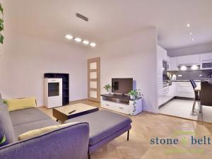 Pronájem bytu 2+kk, Praha - Ruzyně, Stochovská, 50 m2