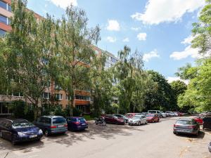 Pronájem bytu 1+kk, Praha - Prosek, Veltruská, 33 m2